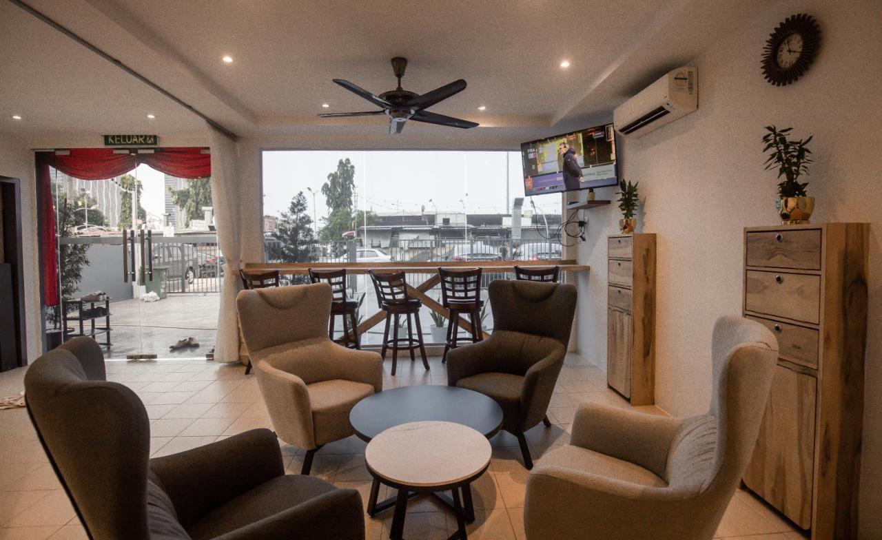 Amazing Home Inn George Town Exteriör bild
