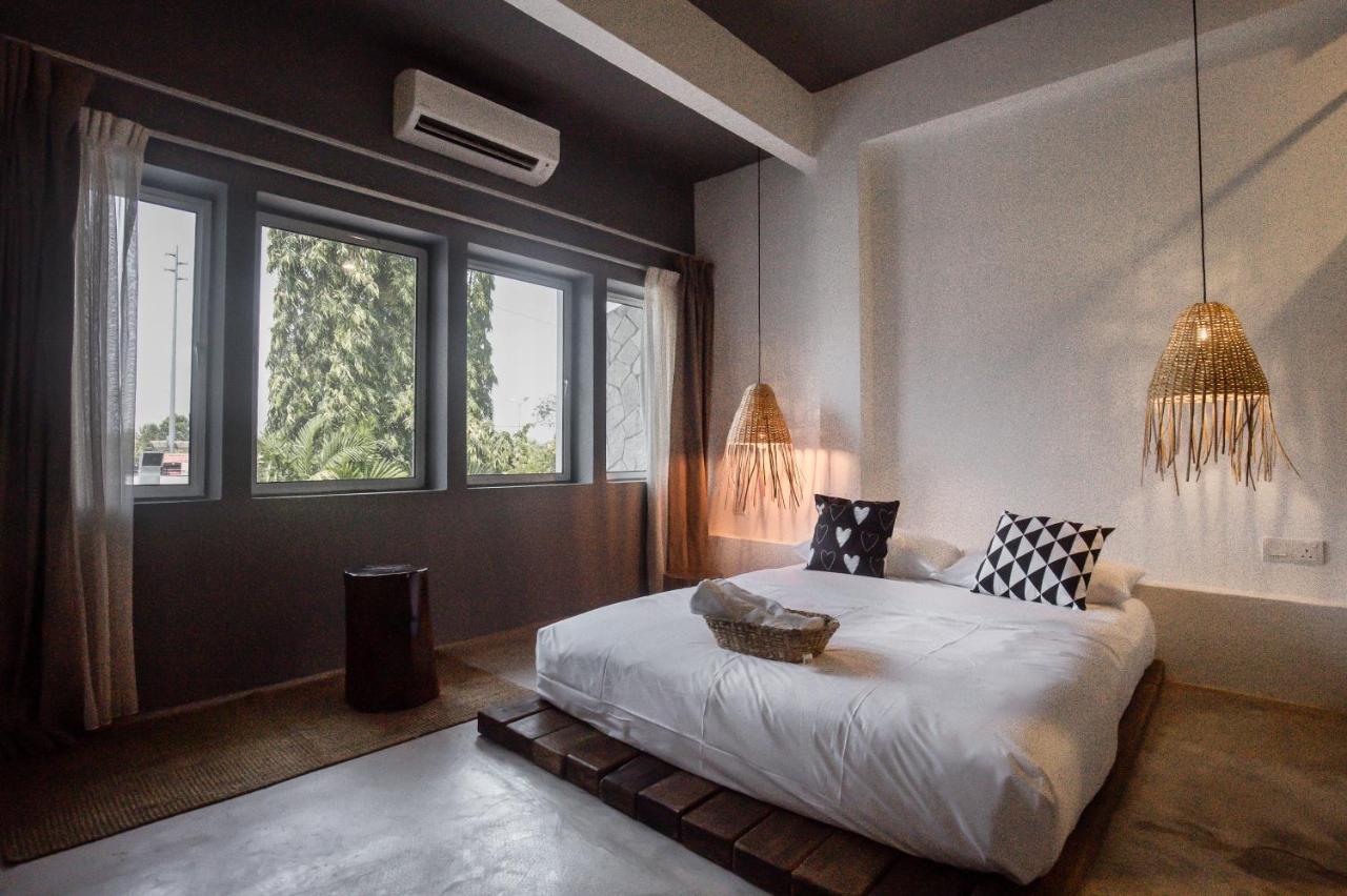 Amazing Home Inn George Town Exteriör bild