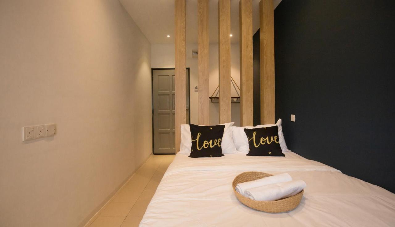 Amazing Home Inn George Town Exteriör bild